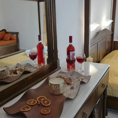 Evdokia Apartment Pláka